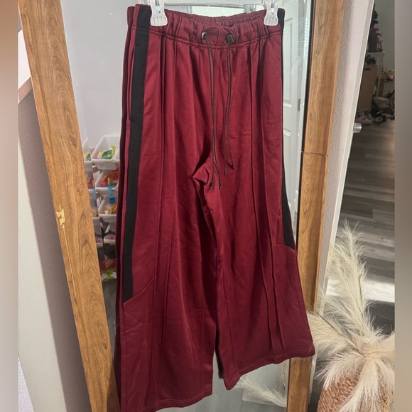 BNWOT Free People Movement Fineline Wide Leg Relaxed Track Pants - Picture 4 of 8